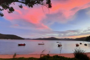 Dangar Beach Studio - Absolute Beach Front